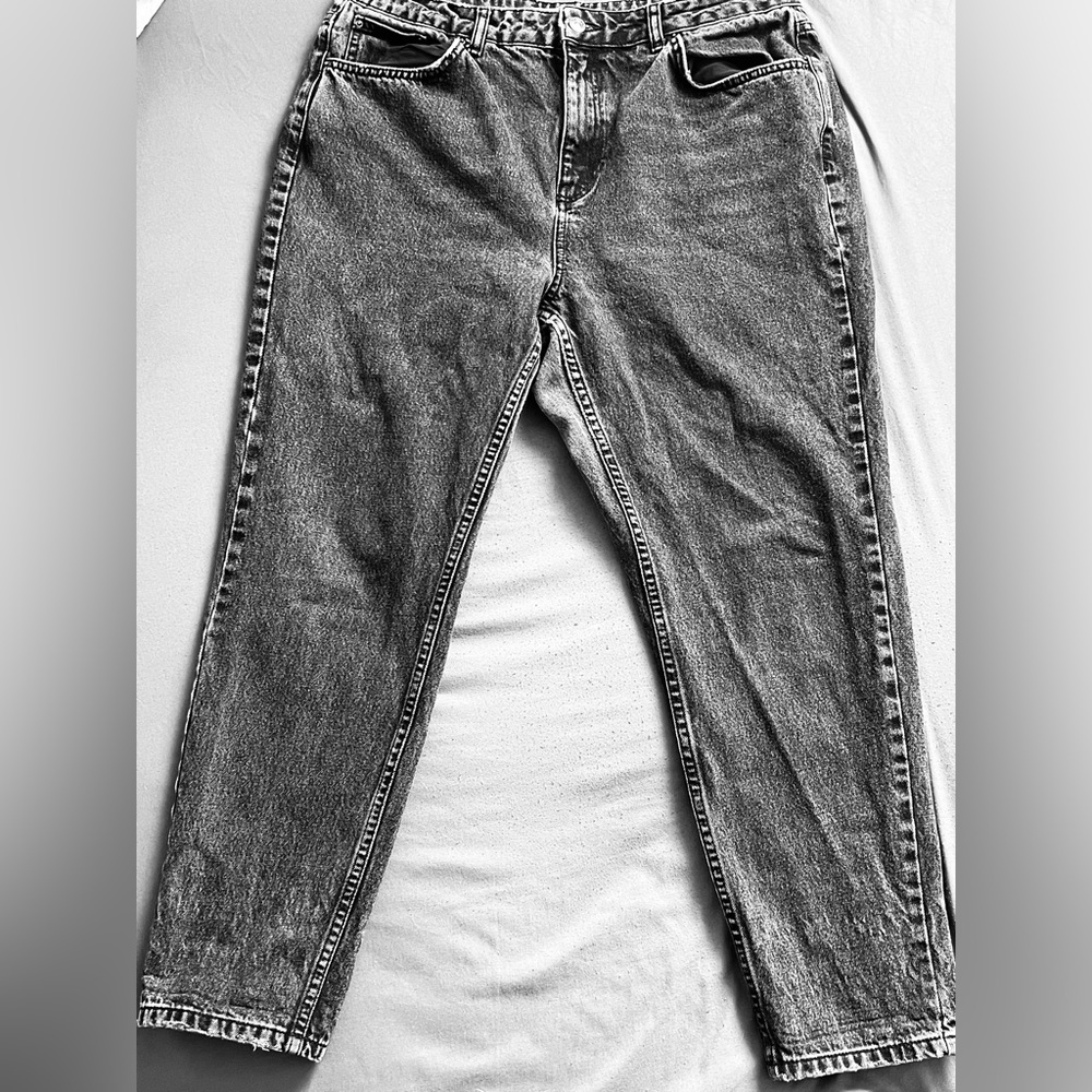 TOPSHOP MOTO MOM JEANS GRAY WASHED